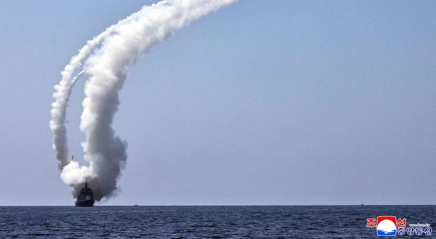 Imagem de Coreia do Norte lança míssil antes de exercícios militares de EUA e Coreia do Sul