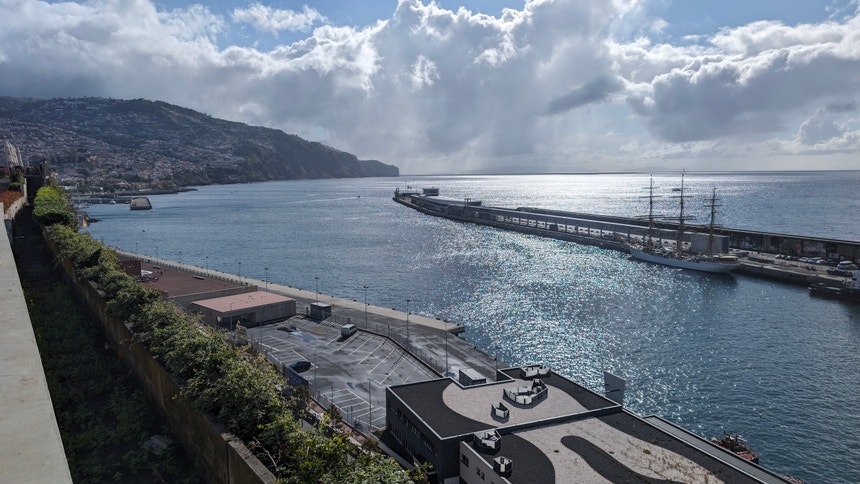 Imagem de 50 anos das autonomias. Madeira e Açores querem "ambição" e reflexão "sem paternalismos e declarações de amor"