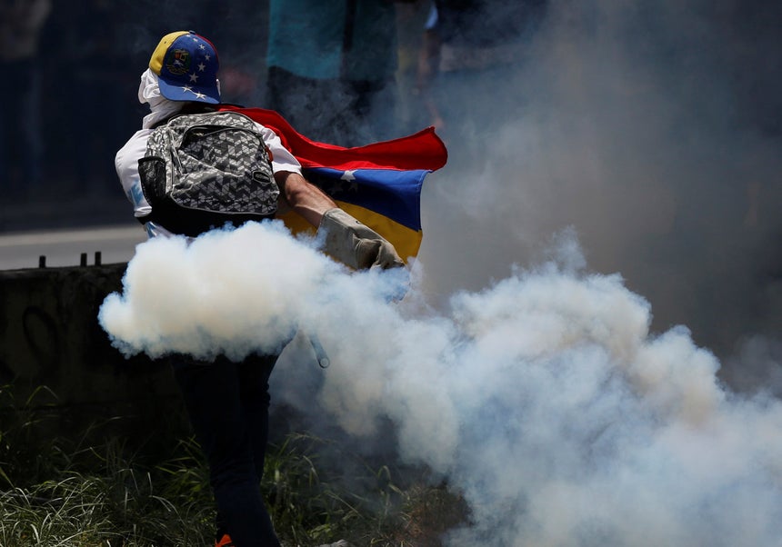 Maduro enfrenta vaga de manifestações