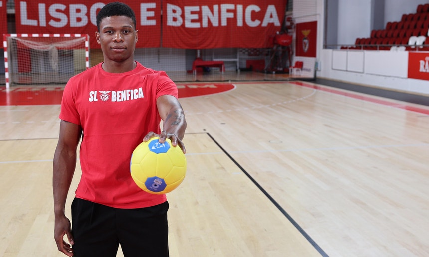 Imagem de Internacional português Joaquim Nazaré reforça andebol do Benfica