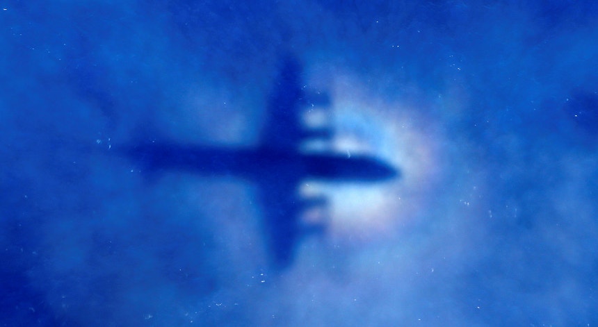 Avião que participou nas buscas do MH370
