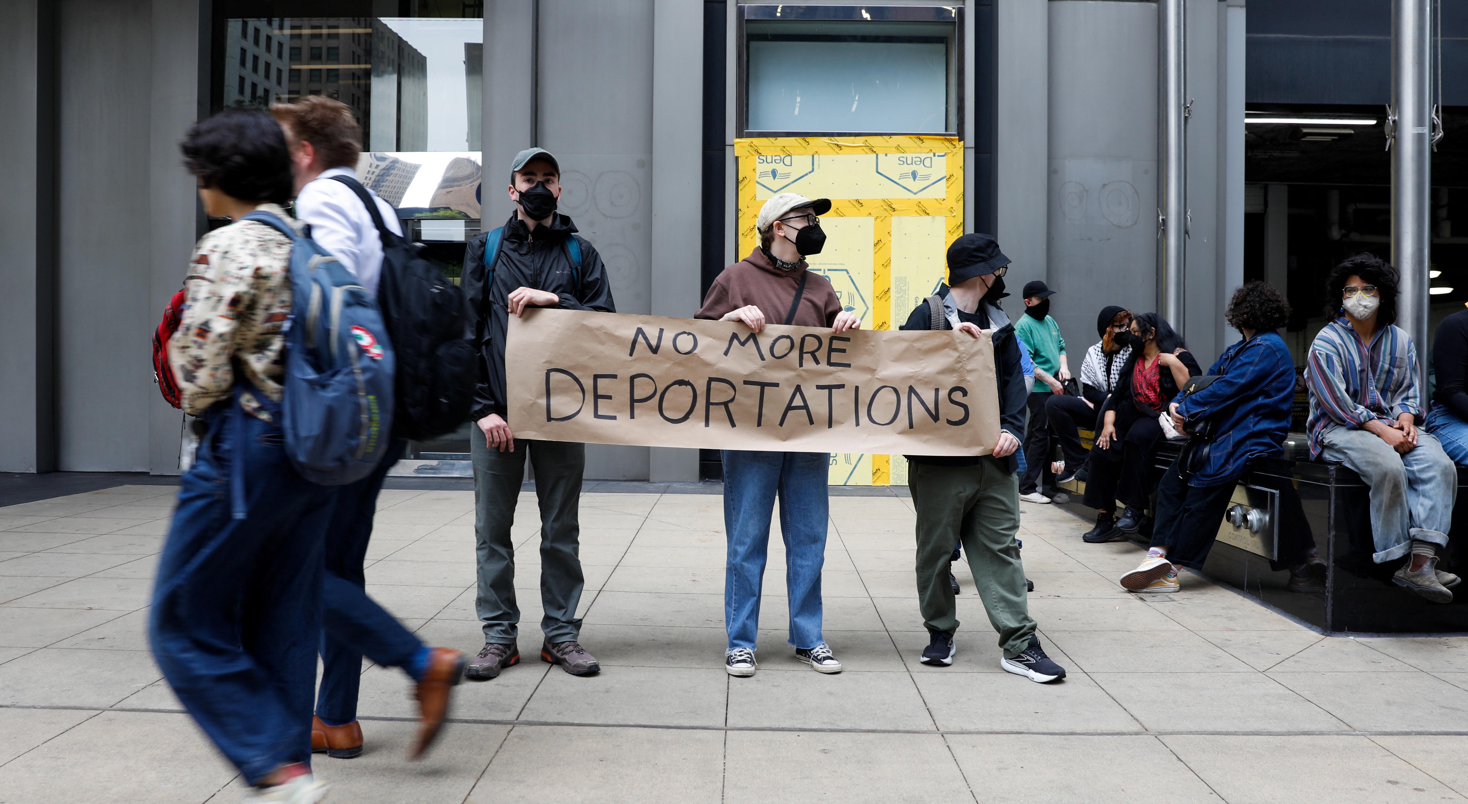 Juíza determina que Trump restitua fundos retirados a Estados democratas