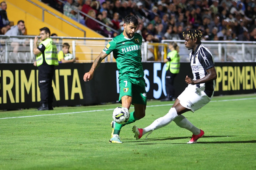 Famalicão e Portimonense querem manter-se no caminho dos triunfos
