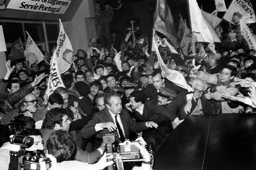 Uma volta a Portugal em bicicleta e um cartaz que alterou a História. O que muda numa segunda volta?