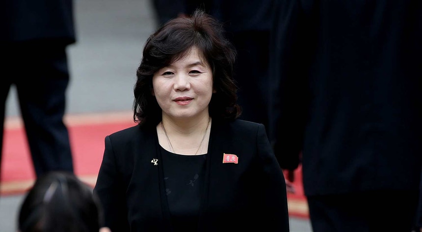 A vice-ministra Choe Son-hui

