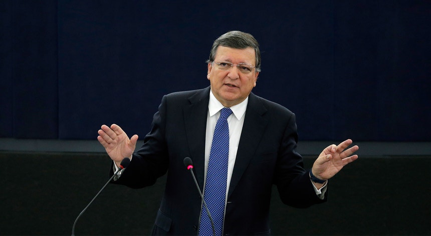 Durão Barroso antecedeu Jean-Claude Juncker na presidência da Comissão Europeia
