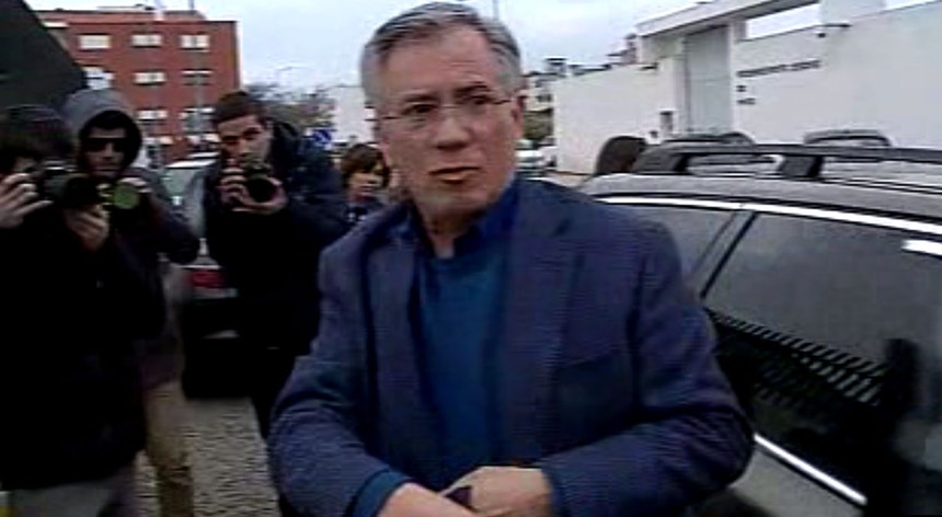 Armando Vara à chegada à prisão de Évora
