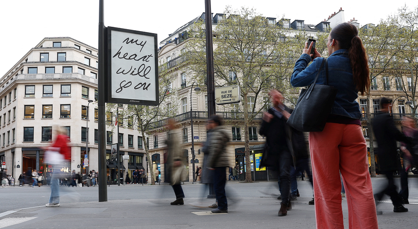 Imagem ilustrativa: Céline Dion regressa aos palcos para dez concertos em Paris