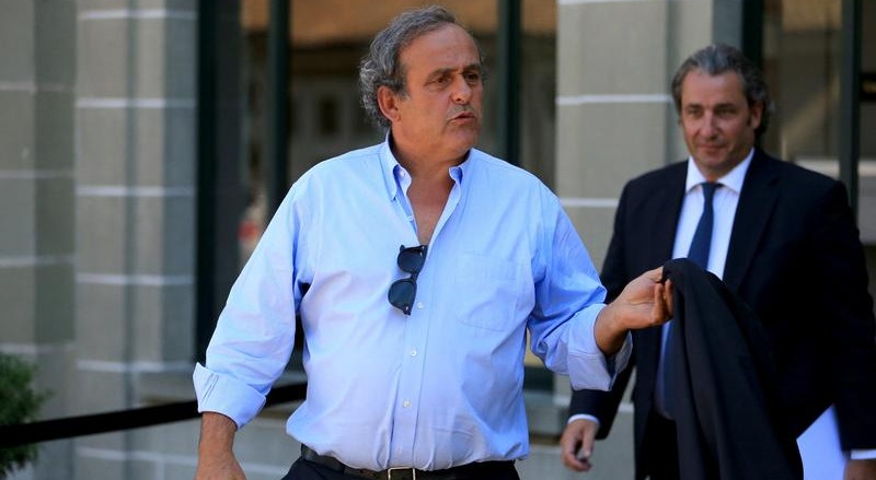 Platini e Blatter foram suspensos pela FIFA por oito anos
