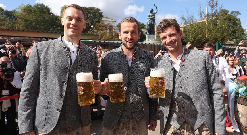  Manuel Neuer, Harry Kane e Thomas Mueller

