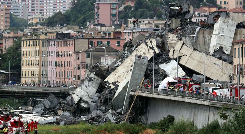43 pessoas morreram após a queda do viaduto
