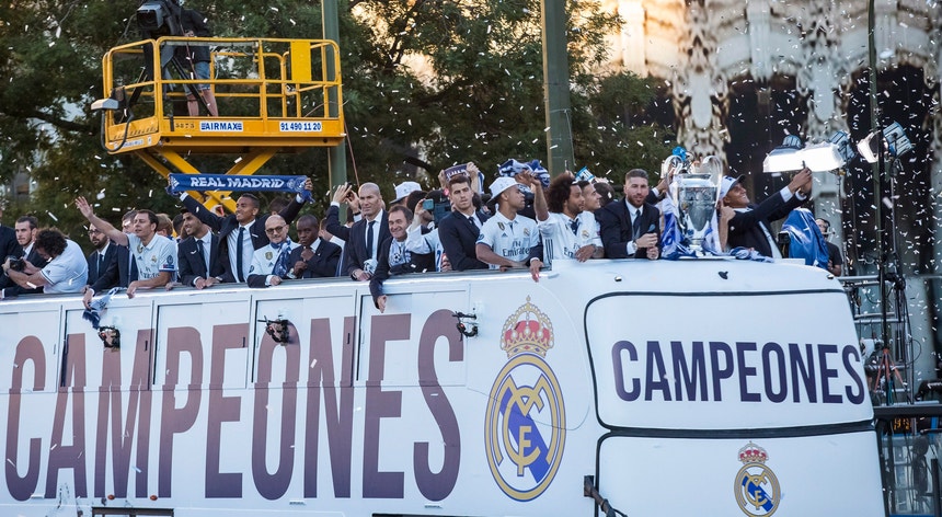 A equipa do Real Madrid colocou oito jogadores no plantel ideal da Liga dos Campeões da época 2016/17
