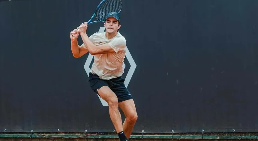 Roland Garros. Jaime Faria inicia `qualy` diante de reputado Grigor Dimitrov
