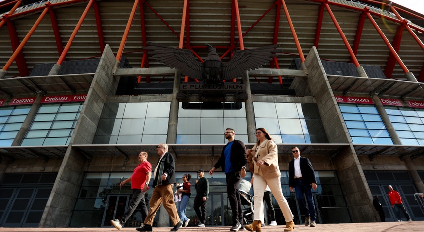 Imagem de Rui Costa ou Noronha Lopes. Sócios do Benfica decidem hoje quem é o presidente