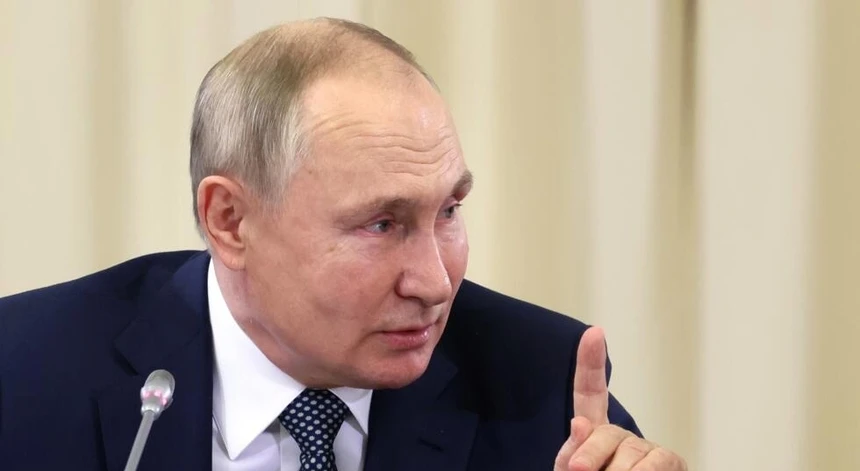 O presidente russo, Vladimir Putin, anunciou uma trégua de 36 horas na Ucrânia
