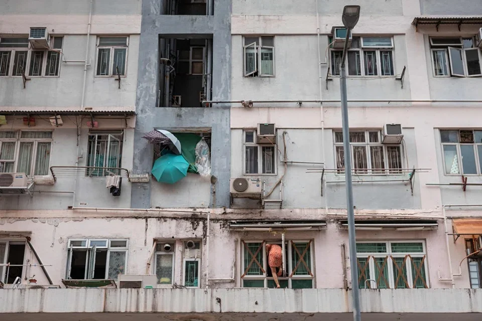 Mais de 150 pessoas retiradas de bairro social em Hong Kong após novo incêndio