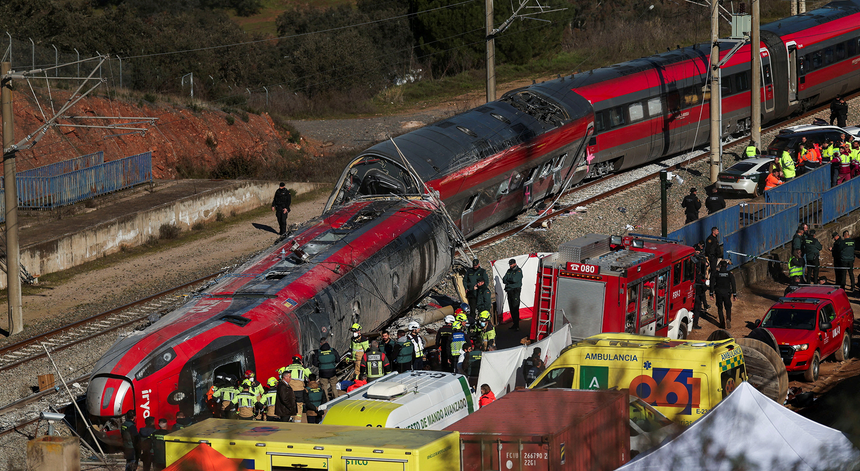 Imagem de Governo de Espanha decreta três dias de luto nacional