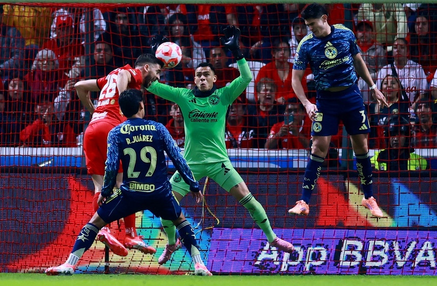 Paulinho sagra-se melhor marcador da Liga mexicana pela terceira vez seguida