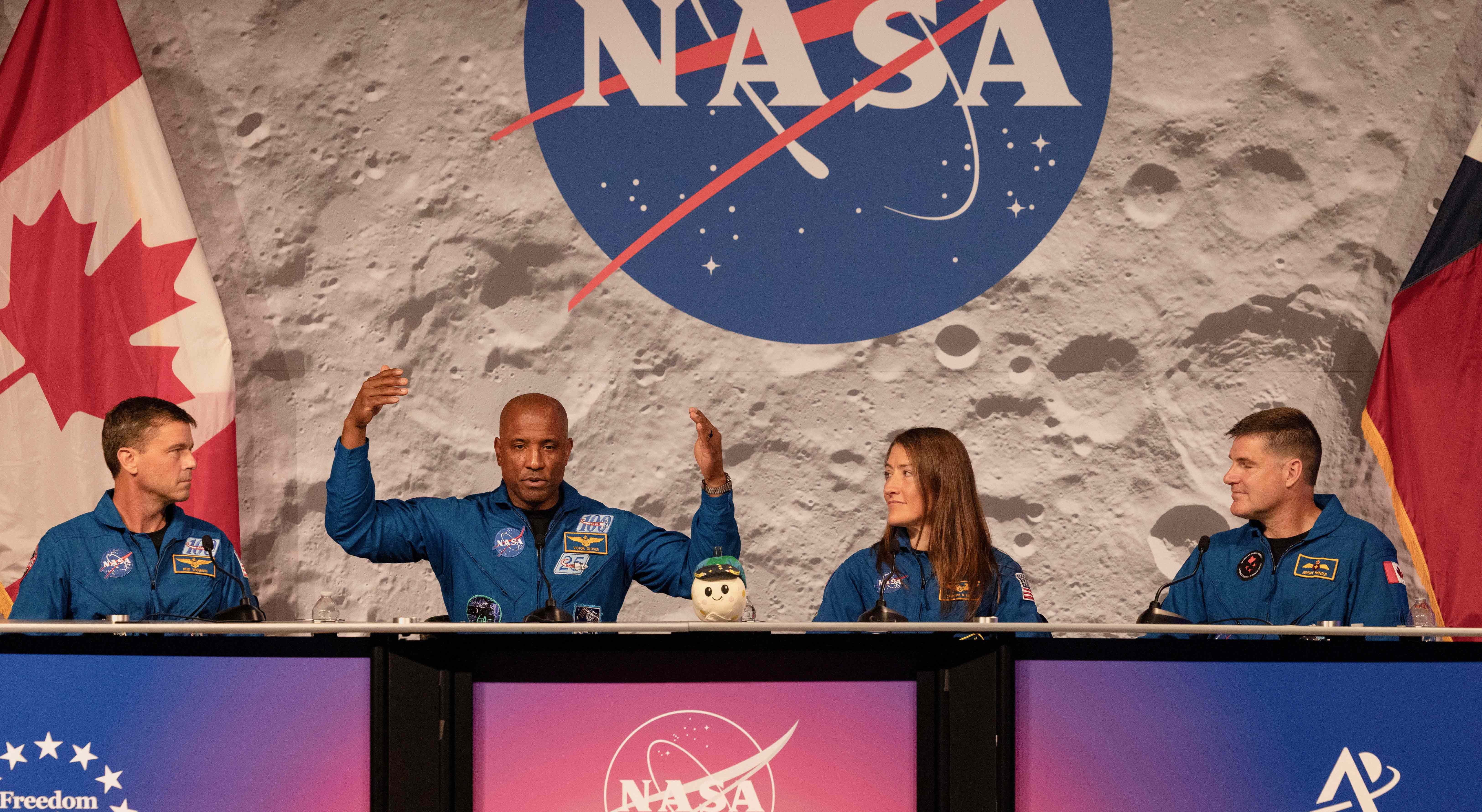 Astronautas declaram-se satisfeitos com experiência vivida no espaço