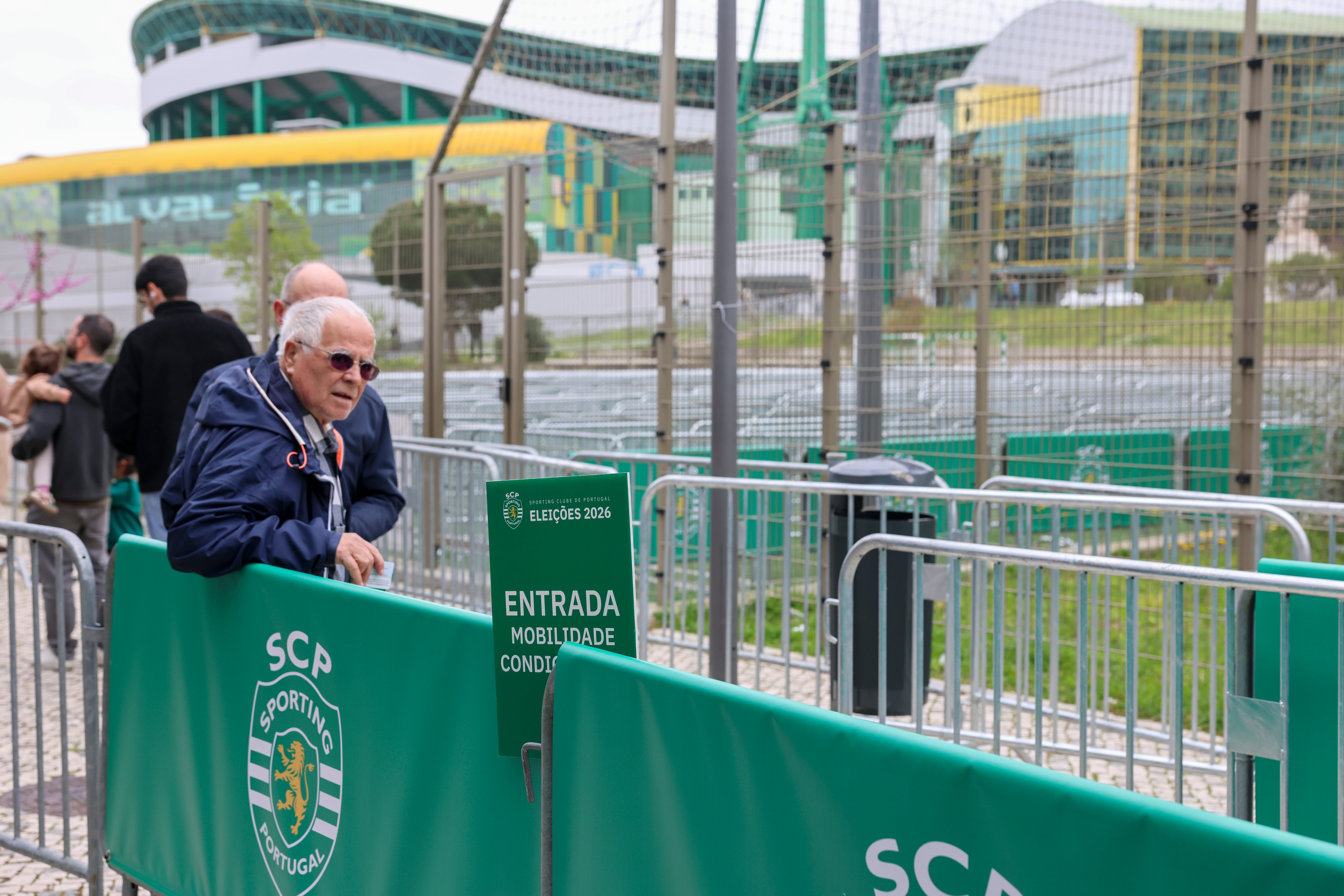 Elei��es no Sporting. S�cios escolhem hoje Bruno S� ou Frederico Varandas para a presid�ncia