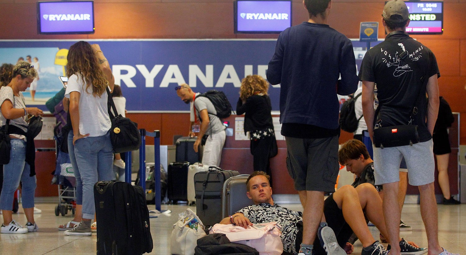 Ryanair foge ao fisco e processa grevistas para despedimento