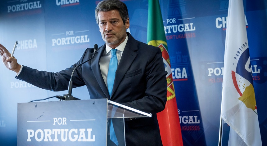 Imagem de Ventura deverá anunciar moção de censura esta quarta-feira