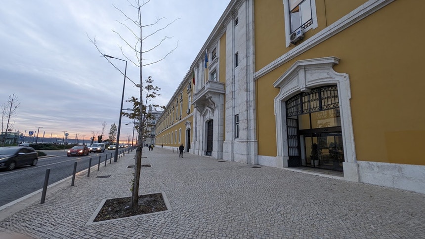 Imagem de Dívida pública sobe para 92,9%. Governo mantém previsão de recuo em 2026