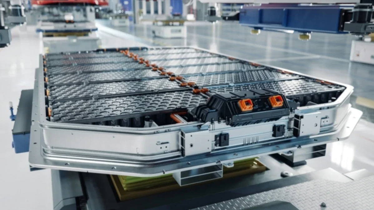 Value of Chinese battery manufacturers soars amid clean energy push