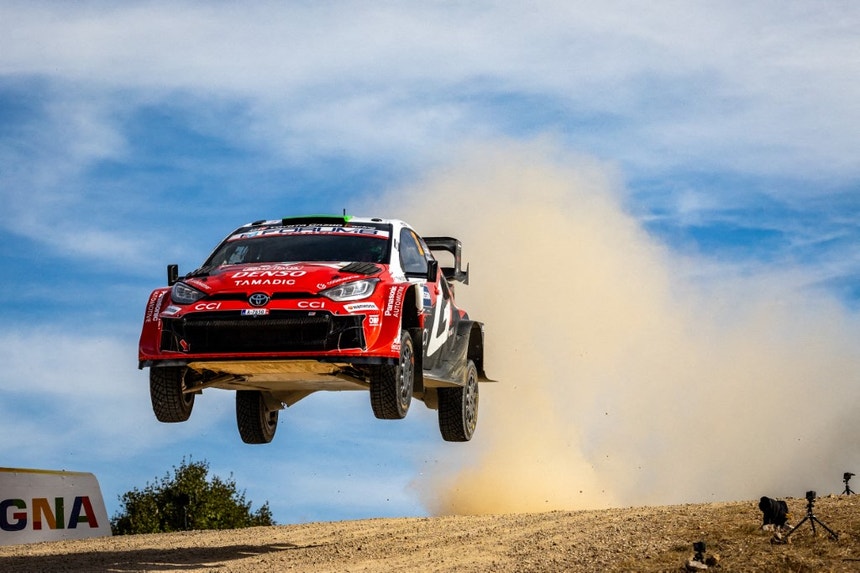 Elfyn Evans campeão do mundo de ralis pela primeira vez