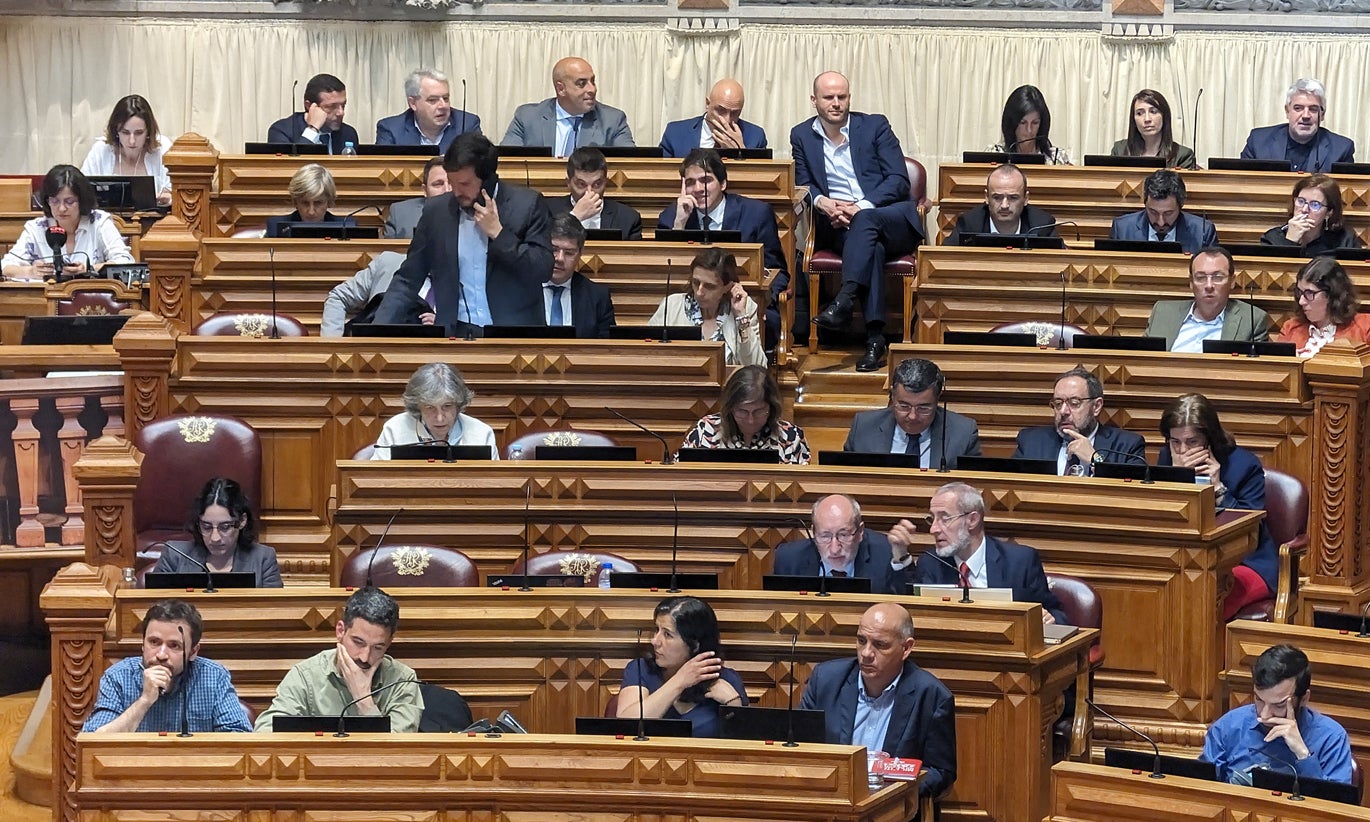 Pacote laboral entregue no parlamento 