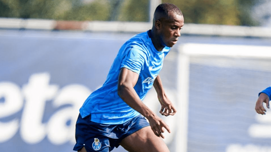 Mart Nez Risca Tiago Djal Do Jogo Com A Pol Nia