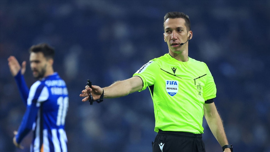 Imagem de Miguel Nogueira vai arbitrar FC Porto-Sporting da Taça de Portugal