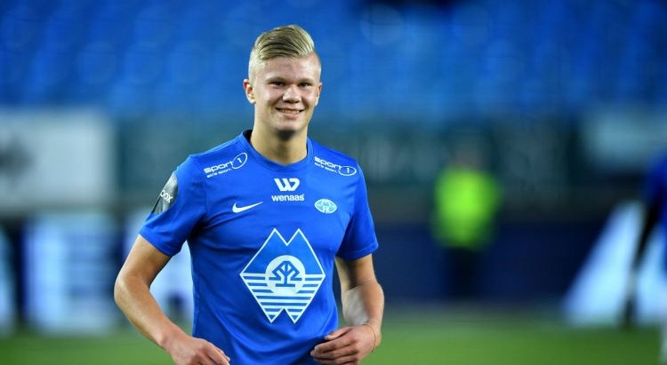 O avançado norueguês, de 18 anos, estabeleceu um recorde impressionante ao marcar nove golos no mesmo jogo

