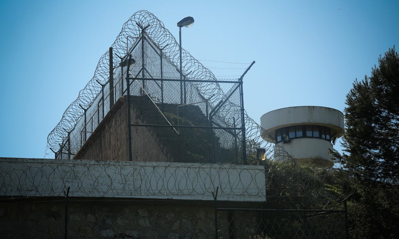 Prisões atingiram em 2025 capacidade máxima pela primeira vez em seis anos