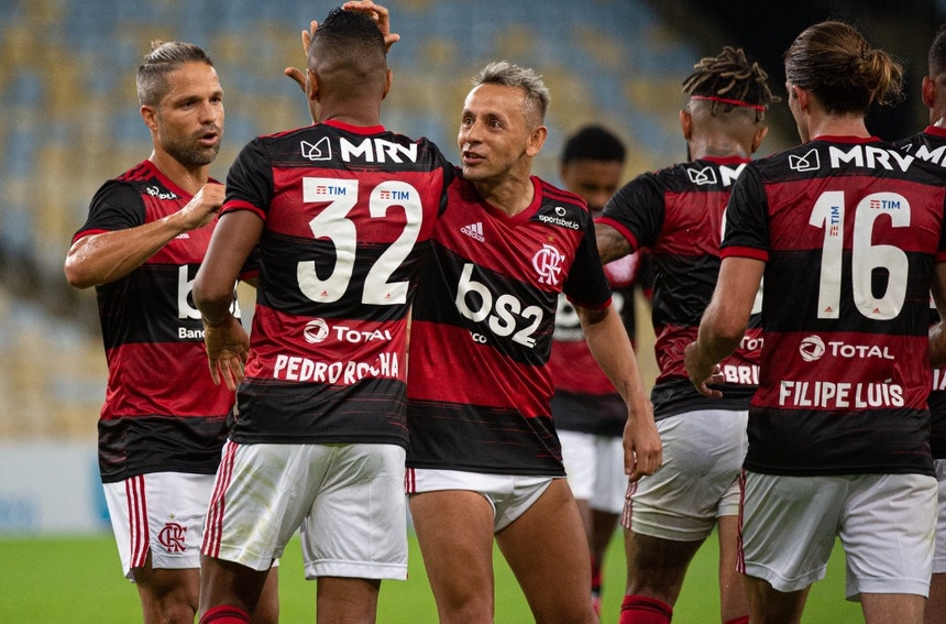 A equipa do Flamengo festejou o terceiro golo da equipa da autoria de Pedro Rocha
