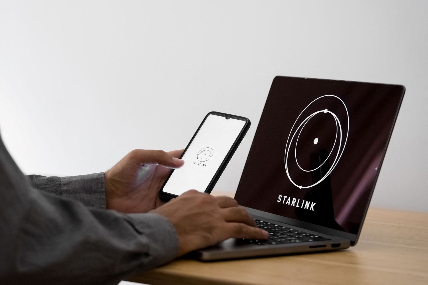 Protestos no Irão. Regime está a conseguir bloquear rede Starlink