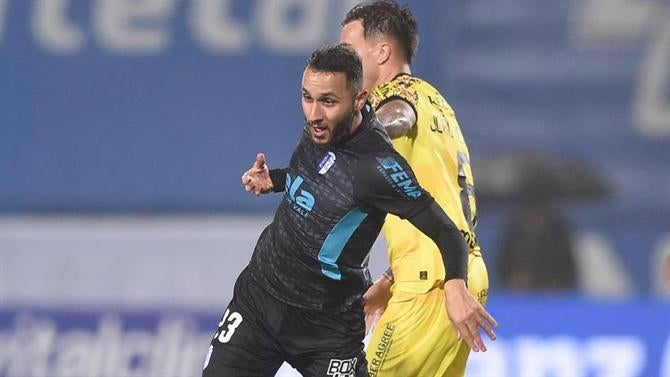Osama Rashid renova contrato com o Vizela