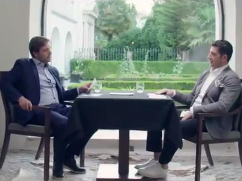 Imagem ilustrativa: Em amena cavaqueira!