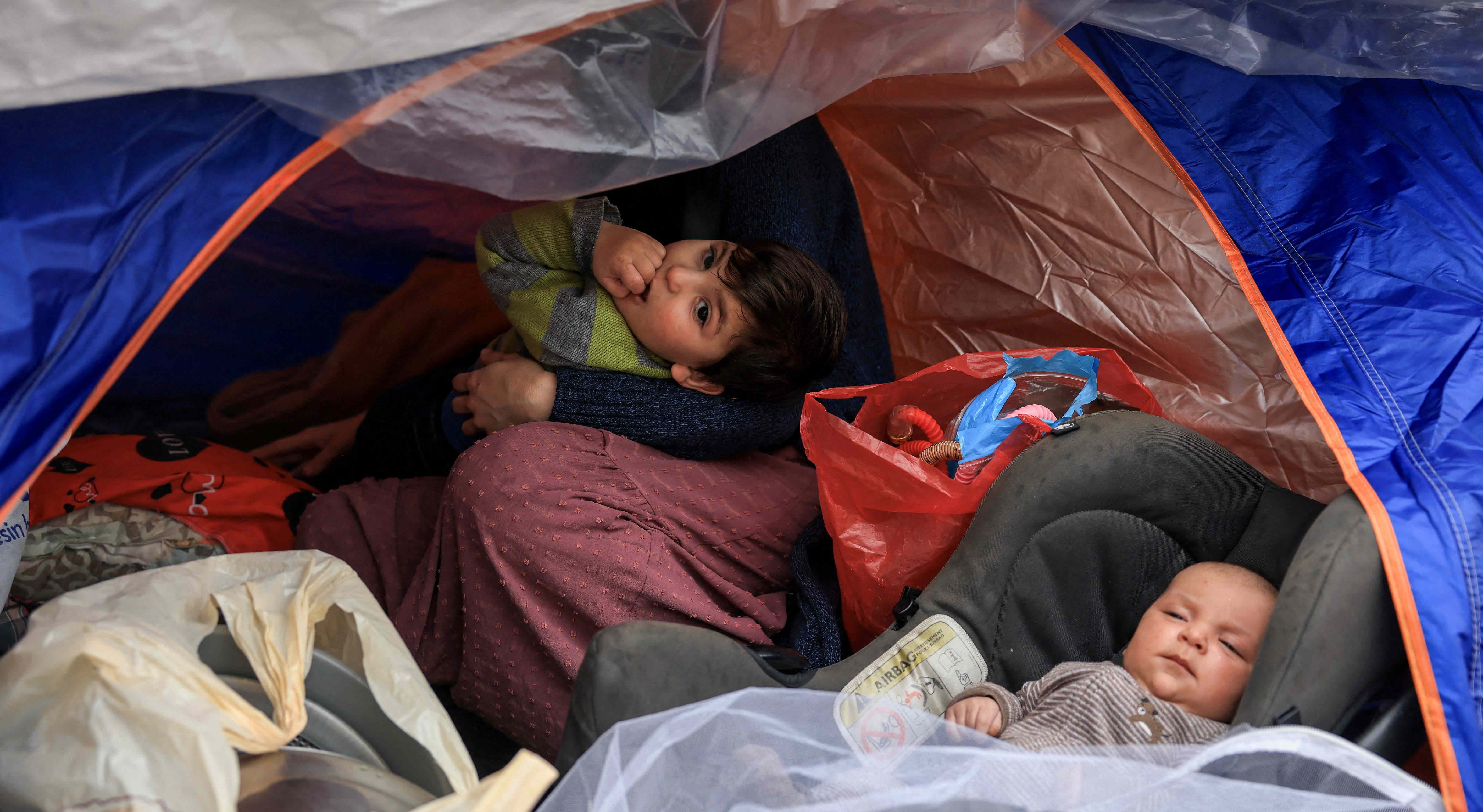 Guerra no Médio Oriente. OIM alerta para deslocações internas e risco de "futura emigração"