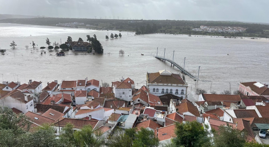 Imagem de A resposta aos danos e a evolução do estado do tempo ao minuto