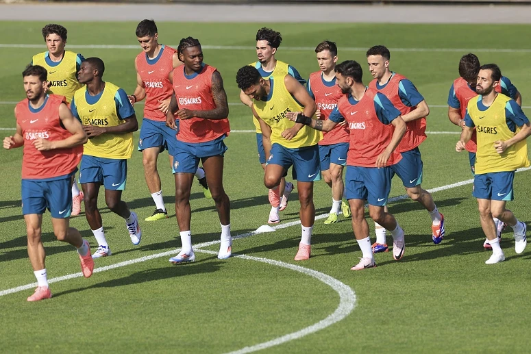 A seleção já prepara o jogo com a Croácia
