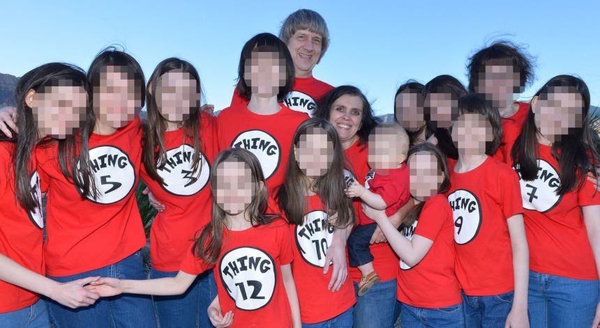 A família Turpin numa fotografia que irradiava felicidade. A família Turpin numa fotografia que irradiava felicidade.