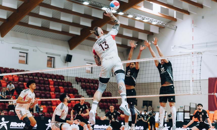 Imagem de Benfica e Sporting discutem final da Taça de Portugal de voleibol