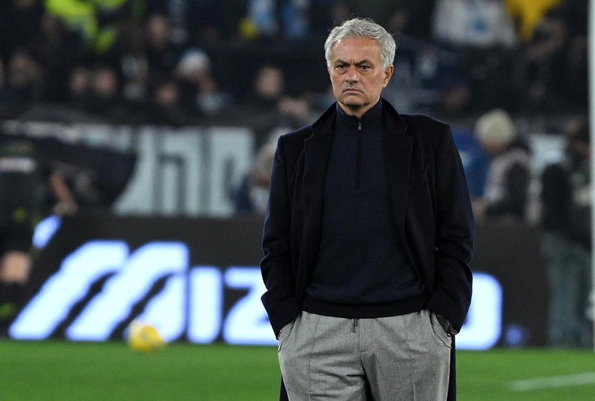 O Fenerbahçe, de José Mourinho, vai enfrentar os suíços do Lugano
