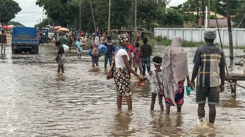Bancada Parlamentar da RENAMO ajuda vítimas de ciclone