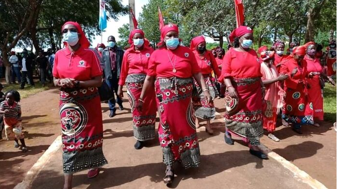 Organização da Mulher Moçambicana distingue Filipe Nyusi