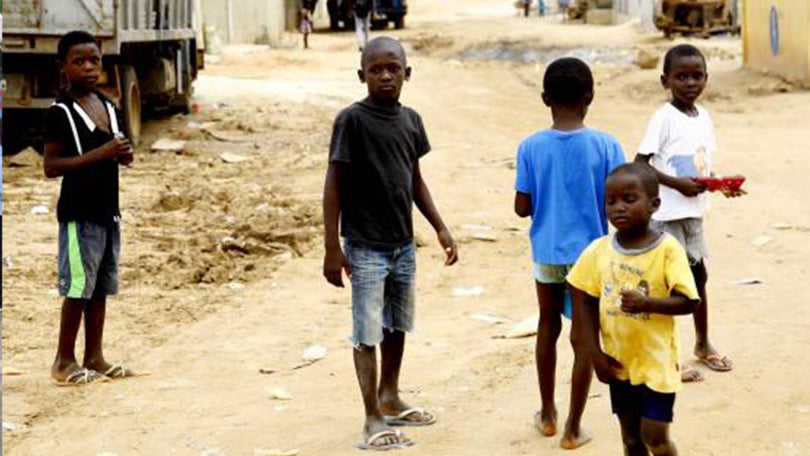 Cerca de 2000 mil crianças angolanas vivem na ruas