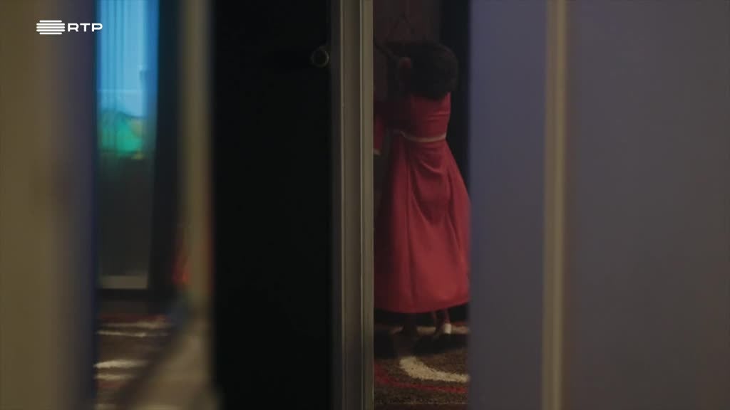 Imagem de 3 Mulheres - Pós Revolução - 1976/1977, O Encoberto