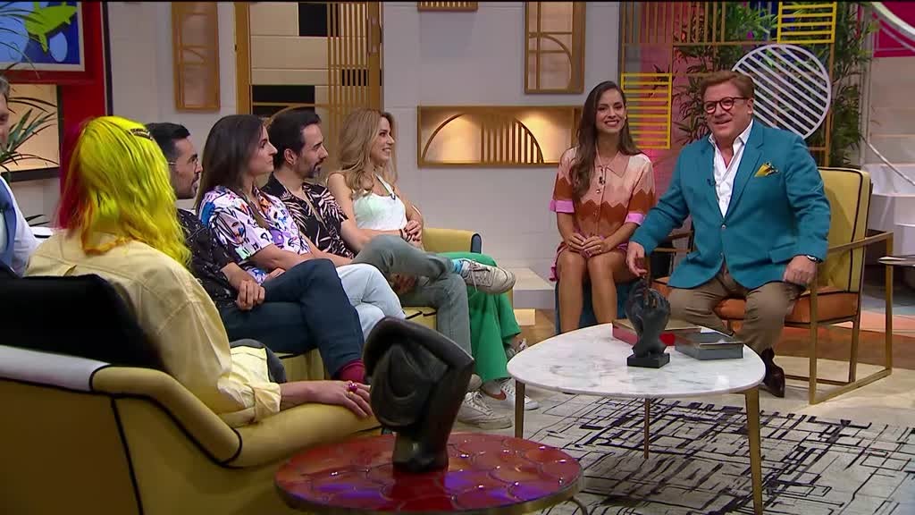 Imagem de Cá Por Casa Com Herman José - Mariana Monteiro, Ana Cloe, Miguel Raposo, Rita Ruaz, Michel Simeão, Sons do Minho, Cláudia Pascoal, Maro
