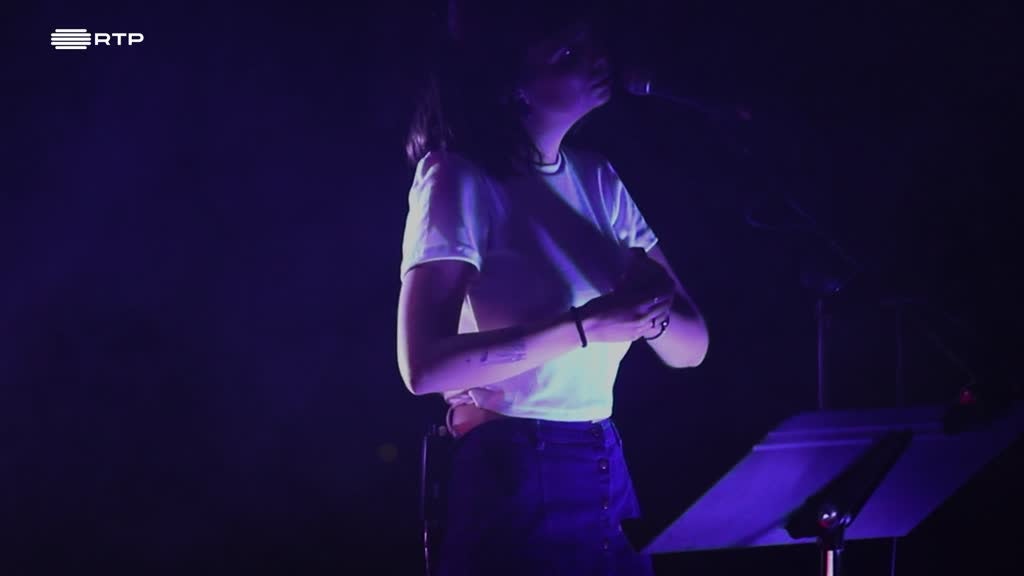 Imagem de :PAPERCUTZ - Choral